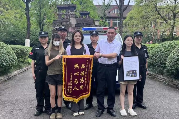 感動瞬間，用心做有溫度的服務！